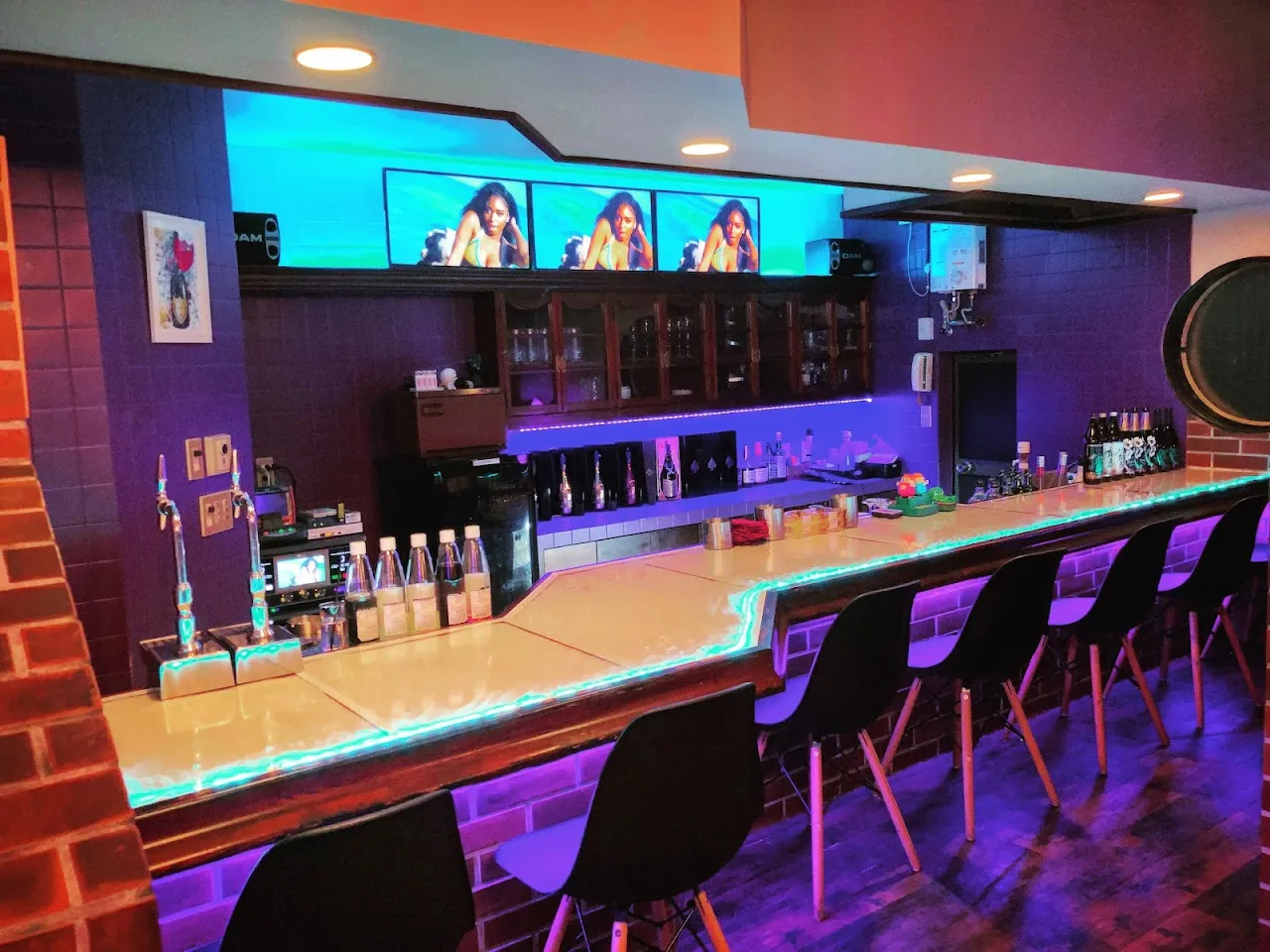 HERMANA/エルマナ スナック