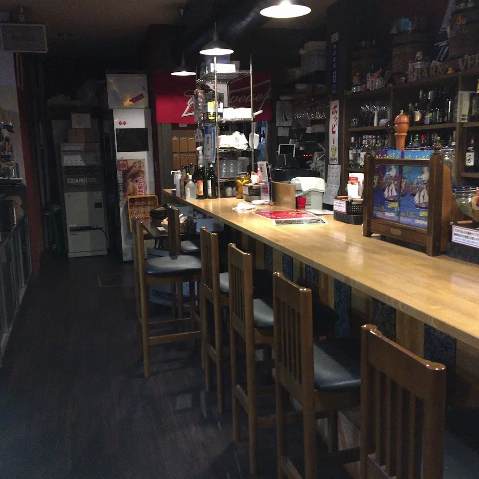 ベルサイユのバル（肉バル&ワインとハイボール）