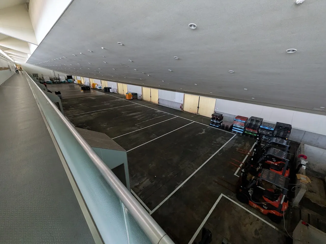 沼津魚市場（株） 入港案内