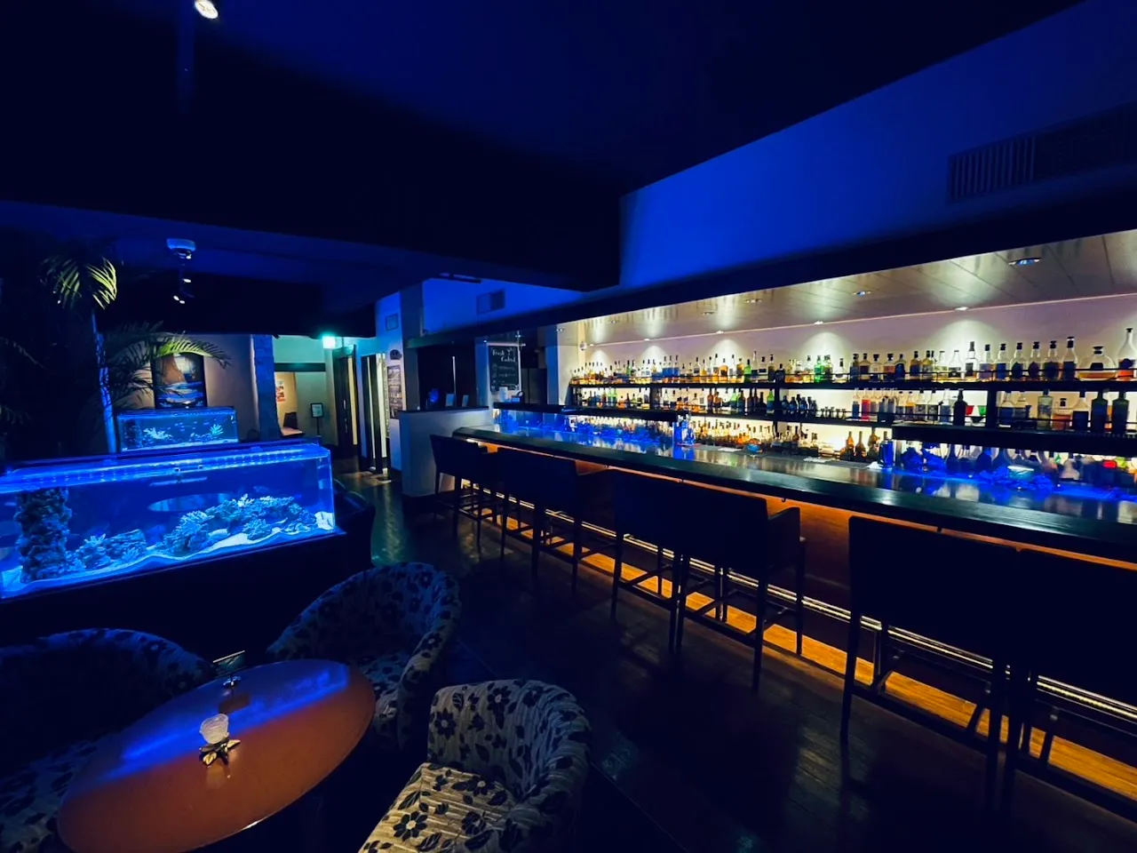 The BAR BREEZE BLUE(ザ バー ブリーズブルー)